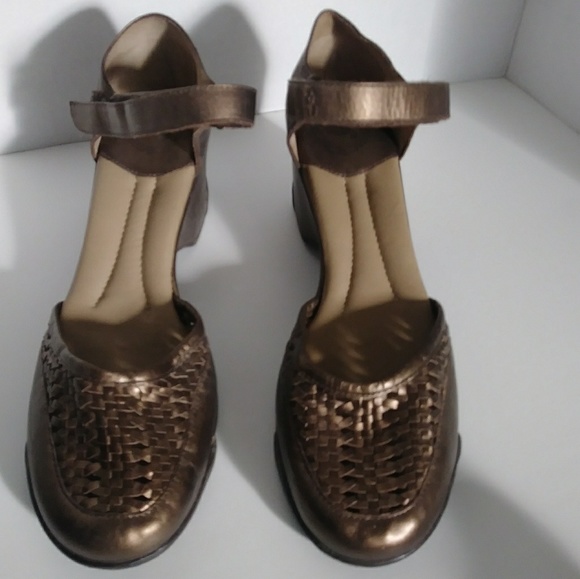 Nurture by Lamaze Shoes - Nurture Bronze Shoes